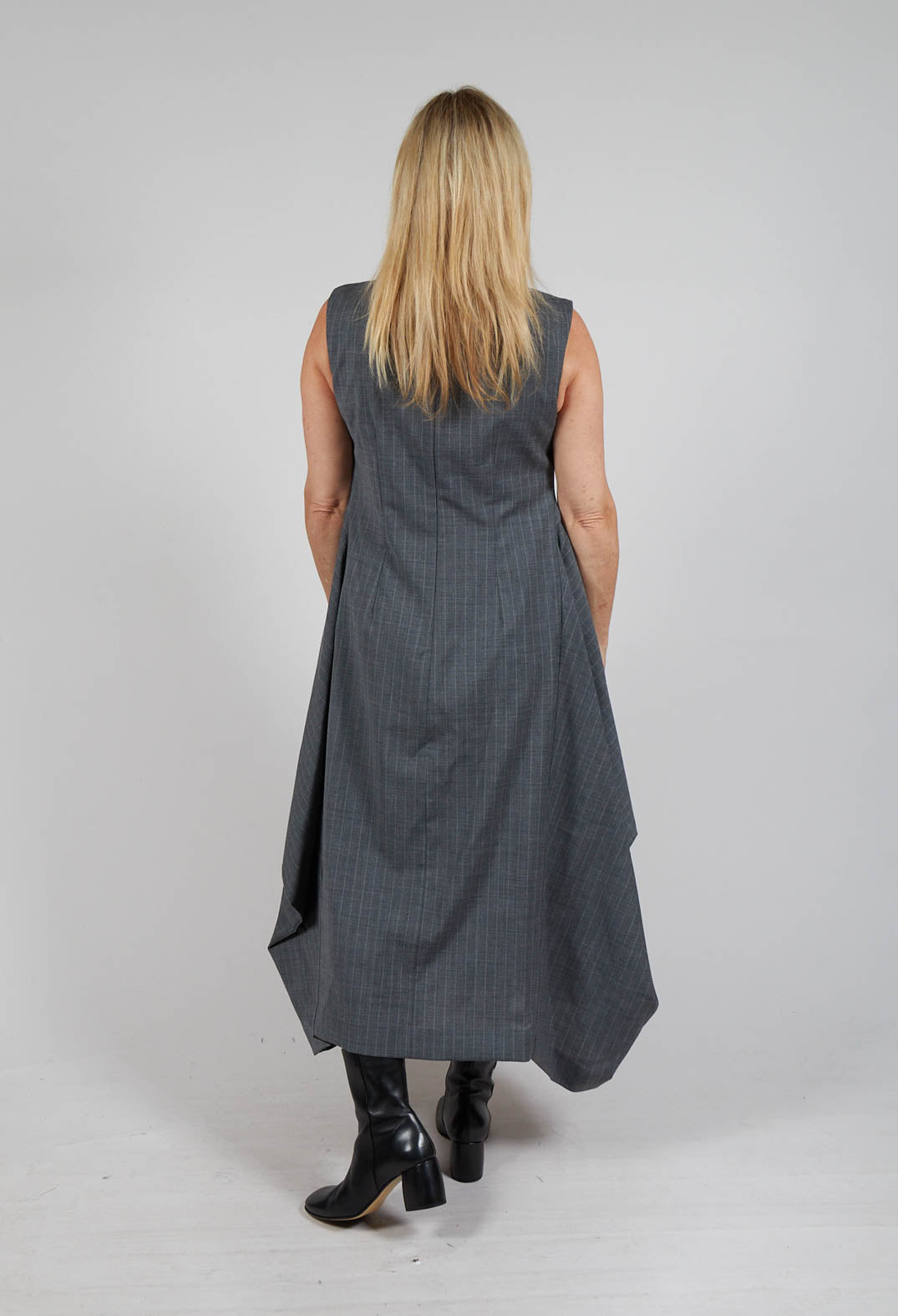 Sleeveless Smock Dress in Grigio