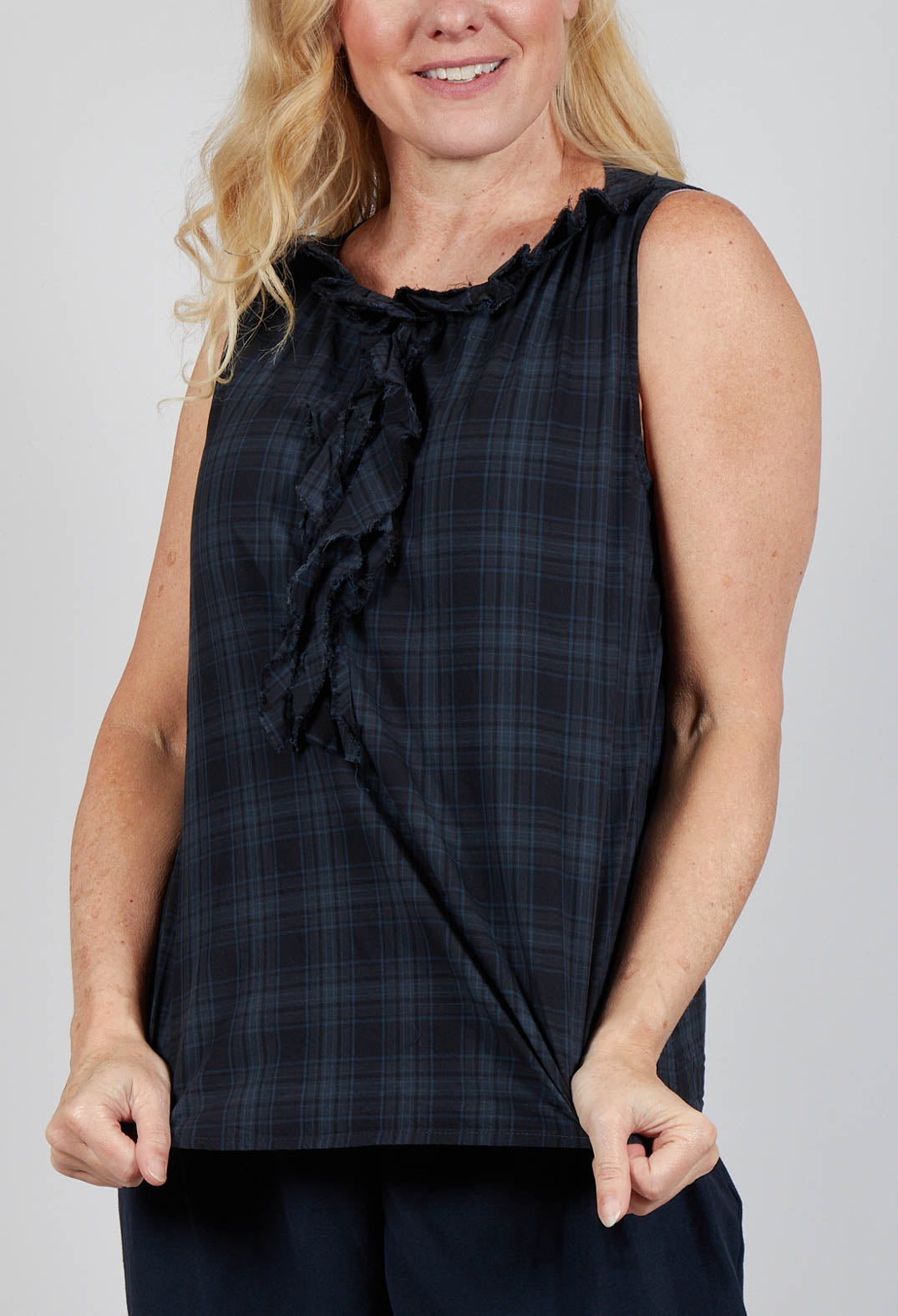 Sleeveless Top in Tartan Asphalt