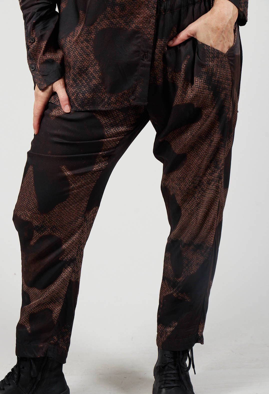 Slim Fit Pull on Trousers in Cappuccino Flower