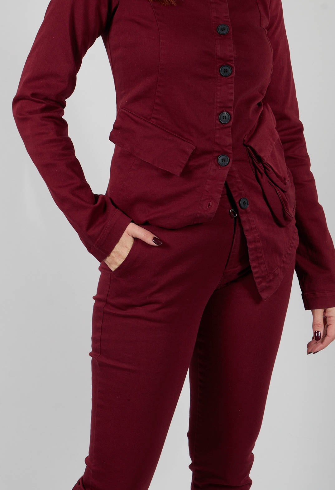 Straight Leg Stretch Denim Trousers in Merlot