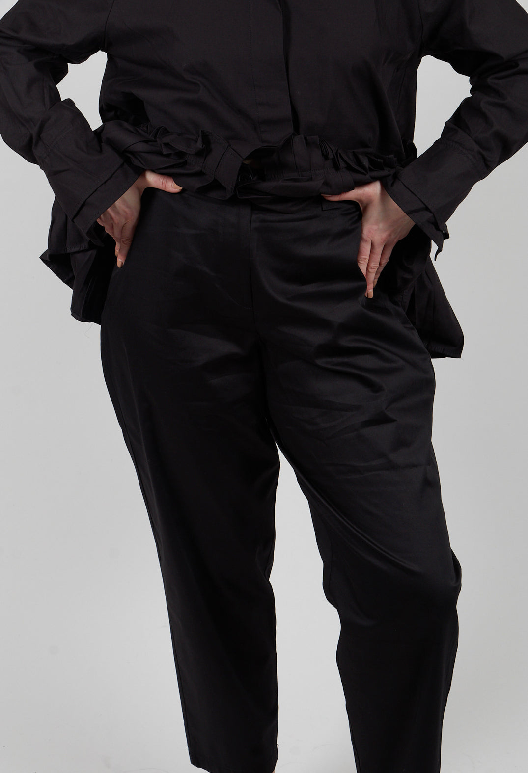 Straight Leg Trouser in Black