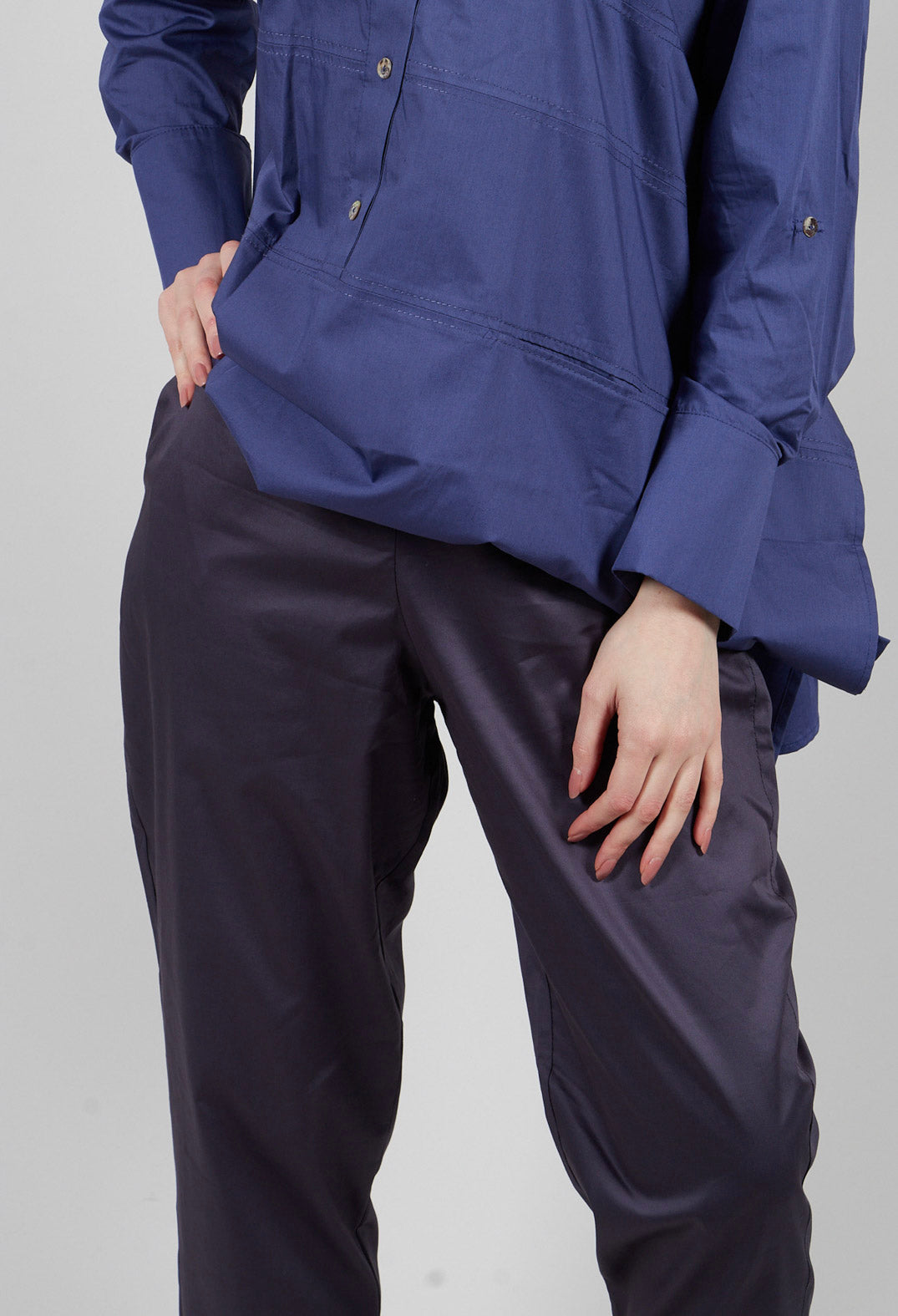 Straight Leg Trouser in Navy