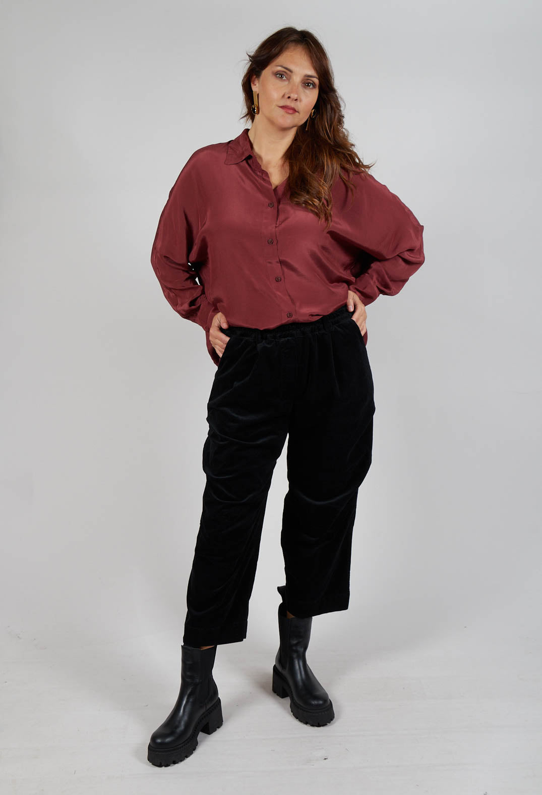 Straight Leg Trousers in Black