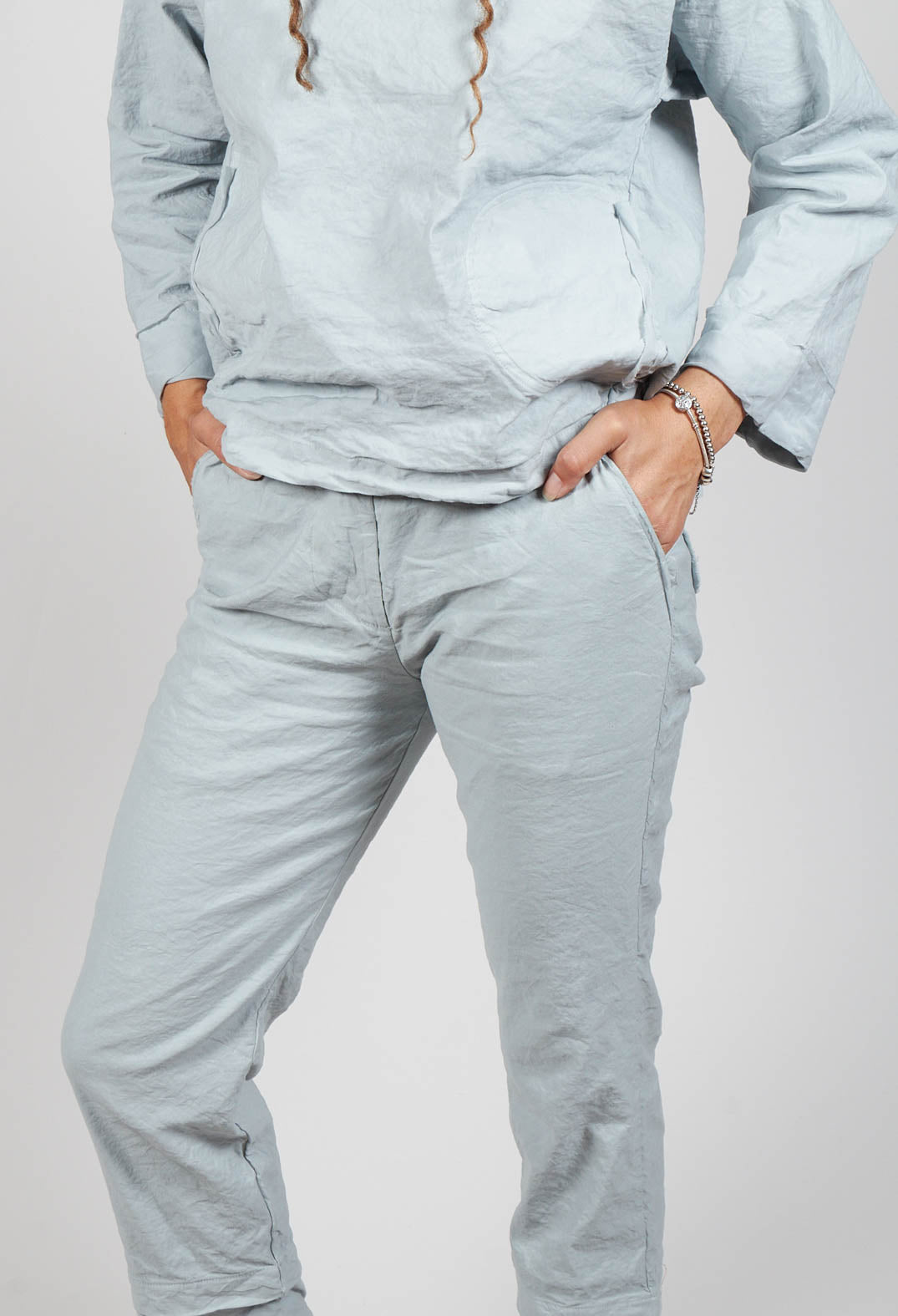 Straight Leg Trousers in Ghiaccio