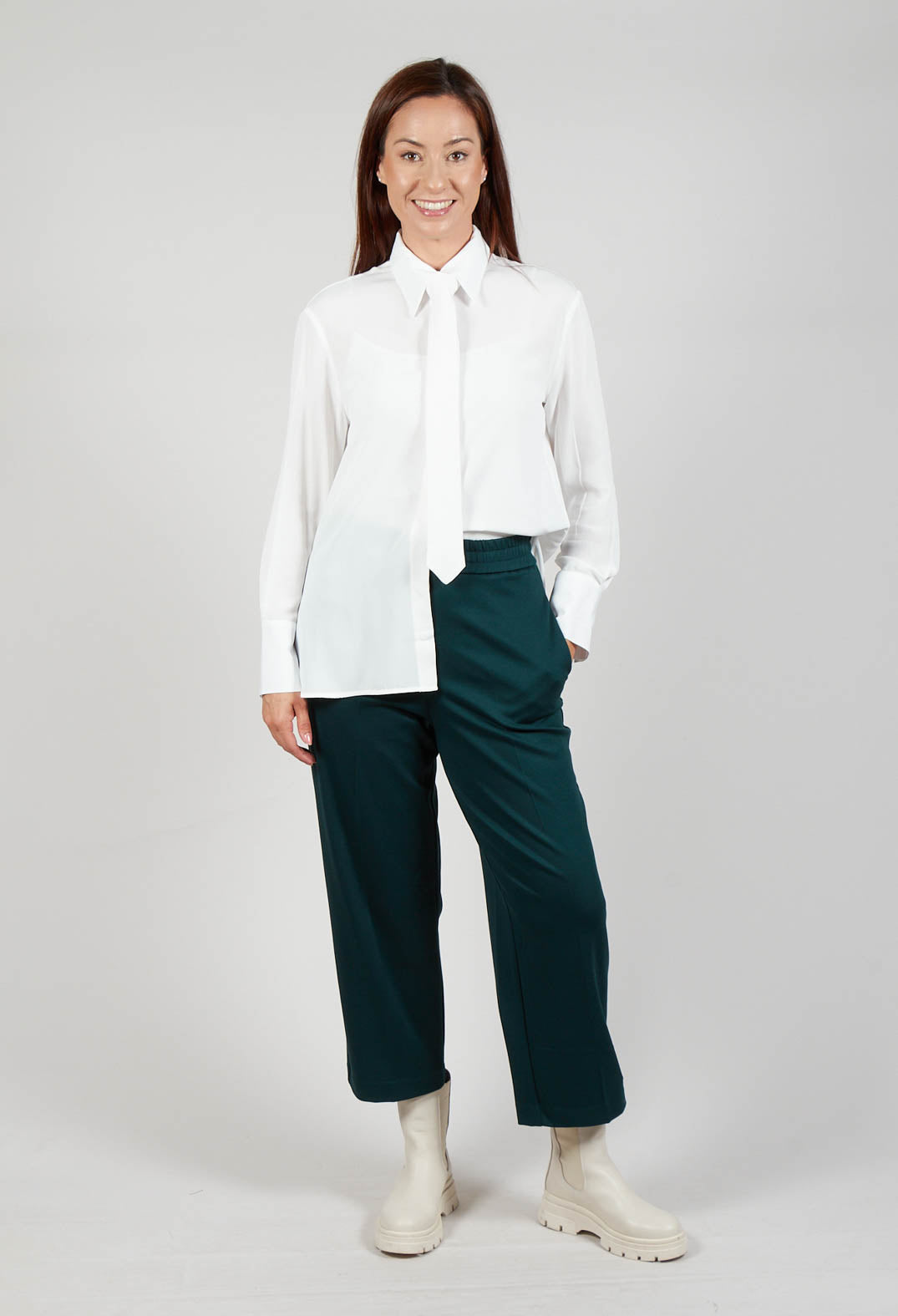 Straight Leg Trousers in Golfo