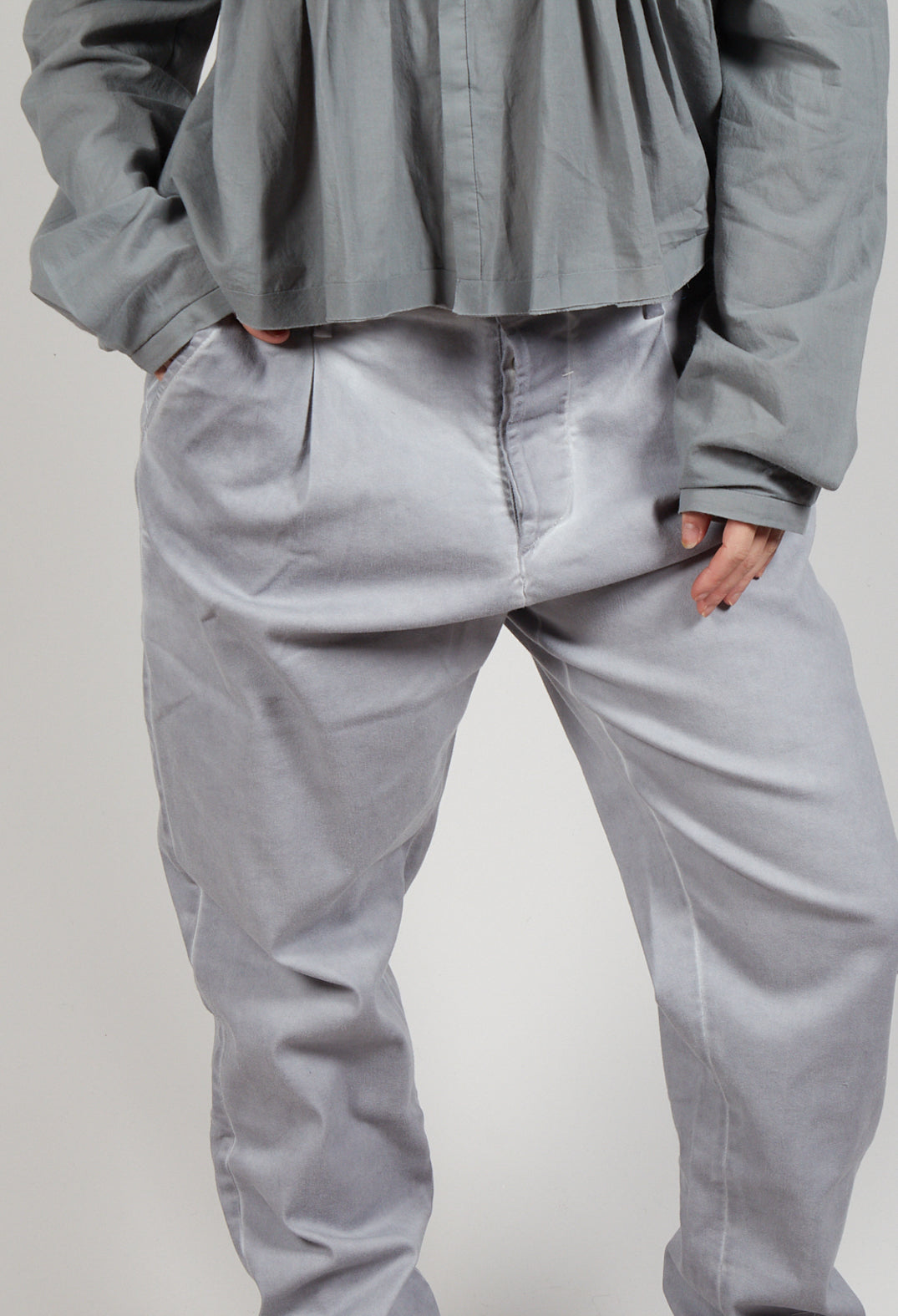 Straight Leg Trousers in Grey