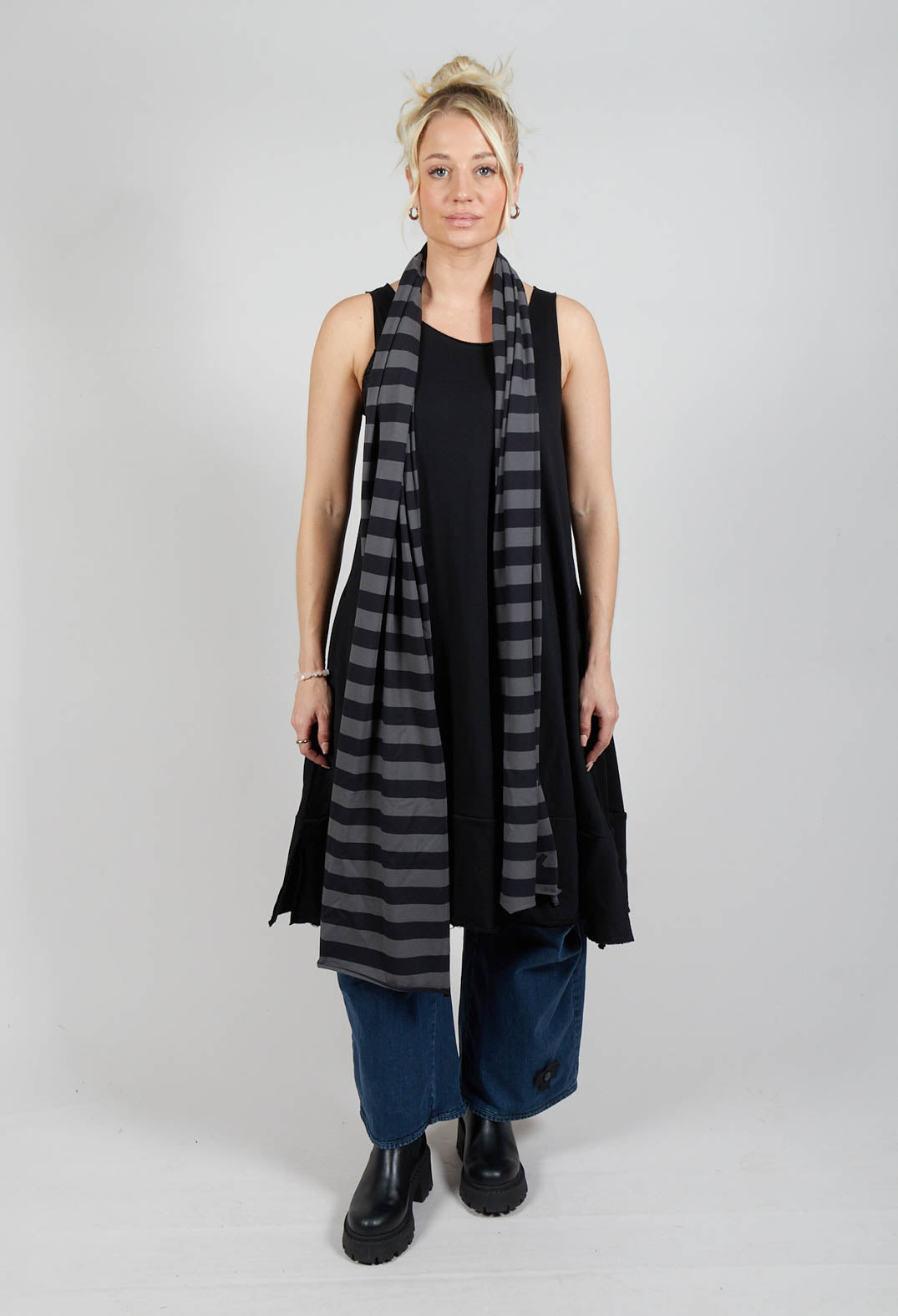 Stripe Scarf in Black and Grey