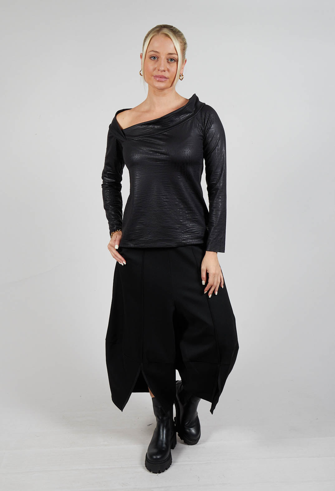 Surplice Pala Top in Black