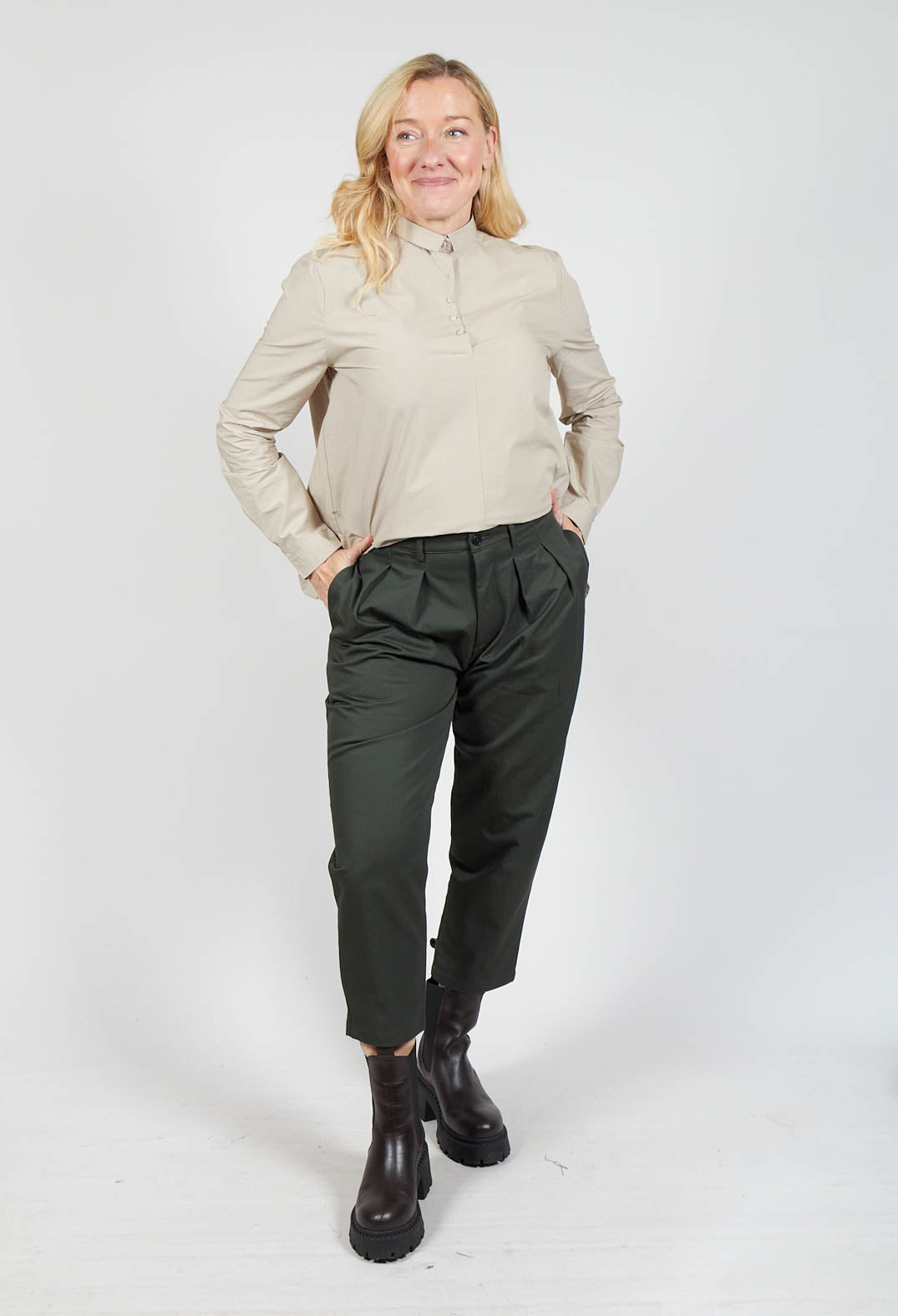 Tailored Cropped Trousers in Forest