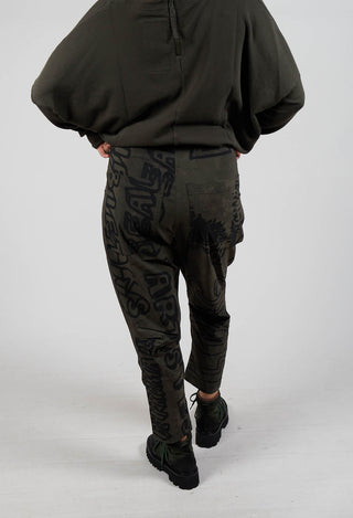 Tapered Leg Drop Crotch Trousers in Jungle Big Print