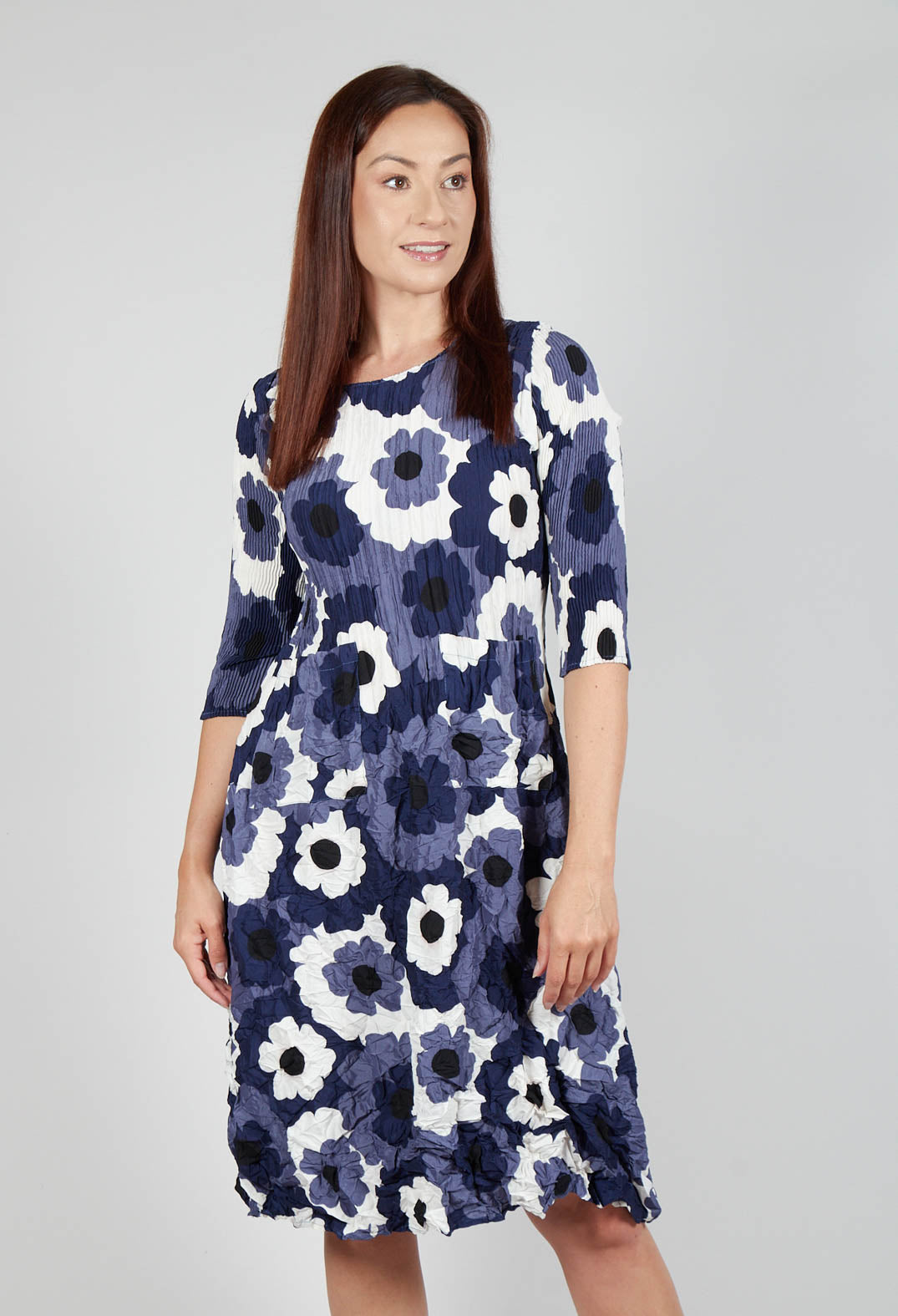 Three Quarter Sleeve Smash Dress in Indigo Flower Spot