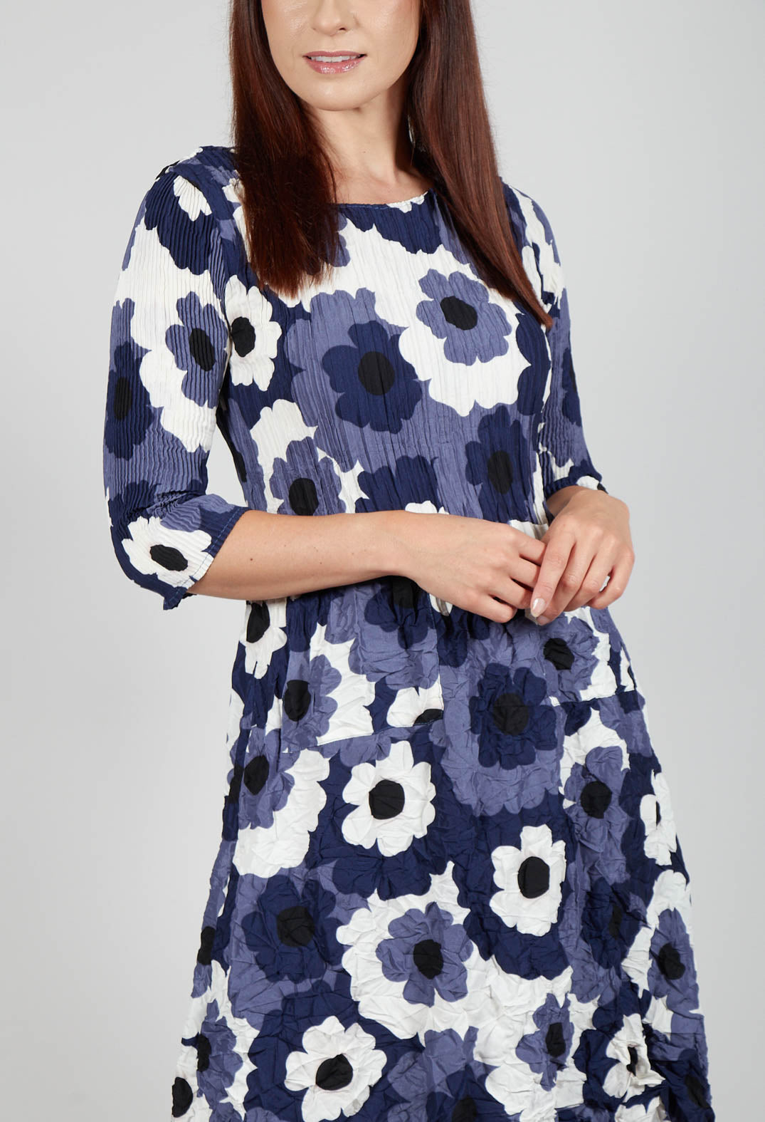 Three Quarter Sleeve Smash Dress in Indigo Flower Spot