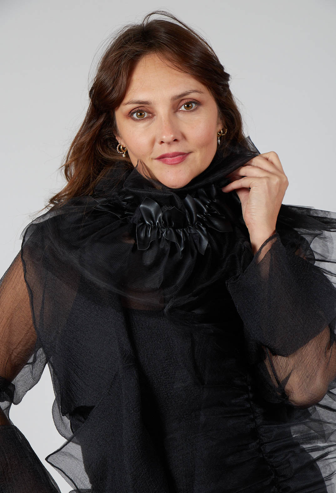 Tulle Ruched Scarf in Black