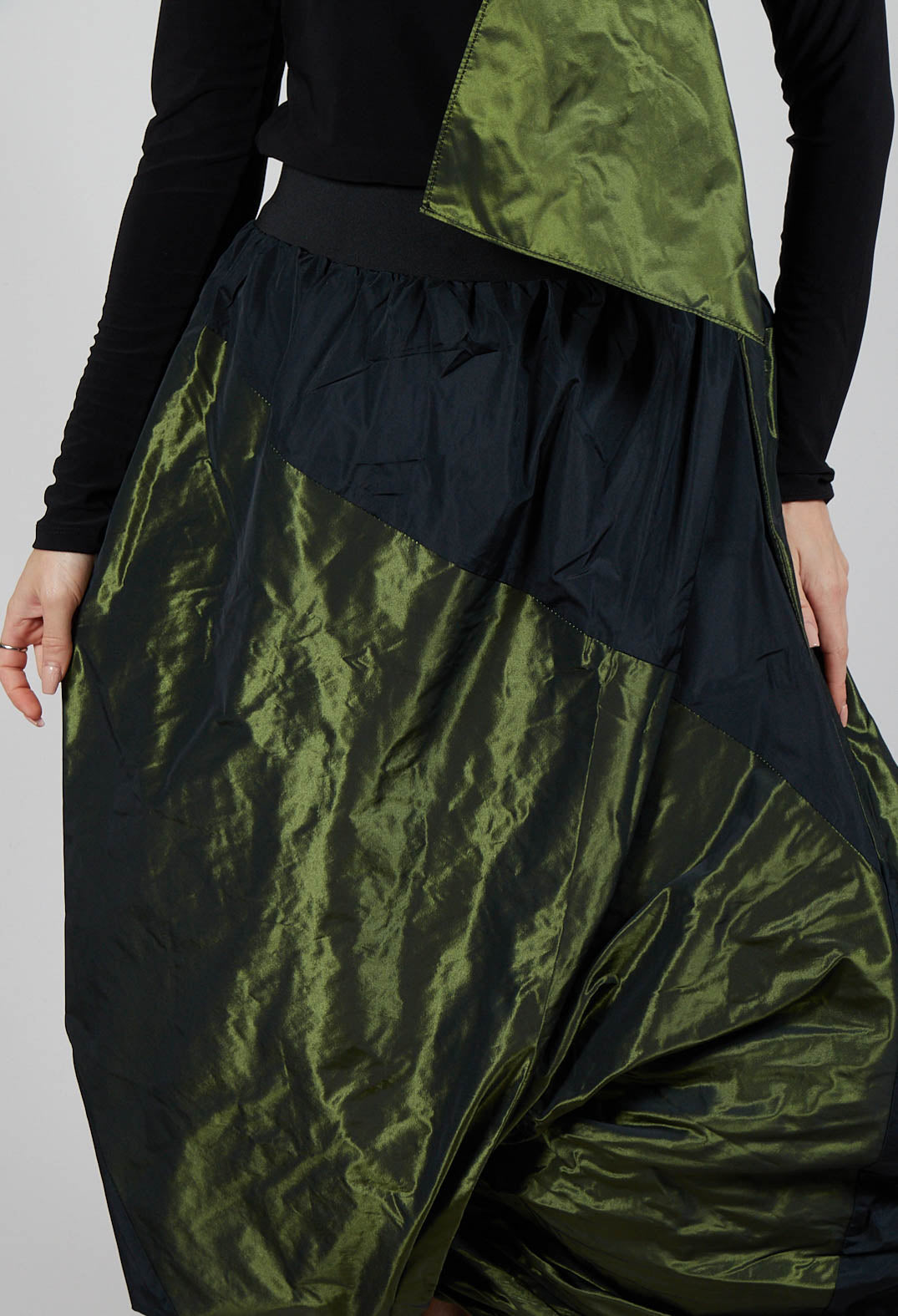 Valencia Skirt in Olive