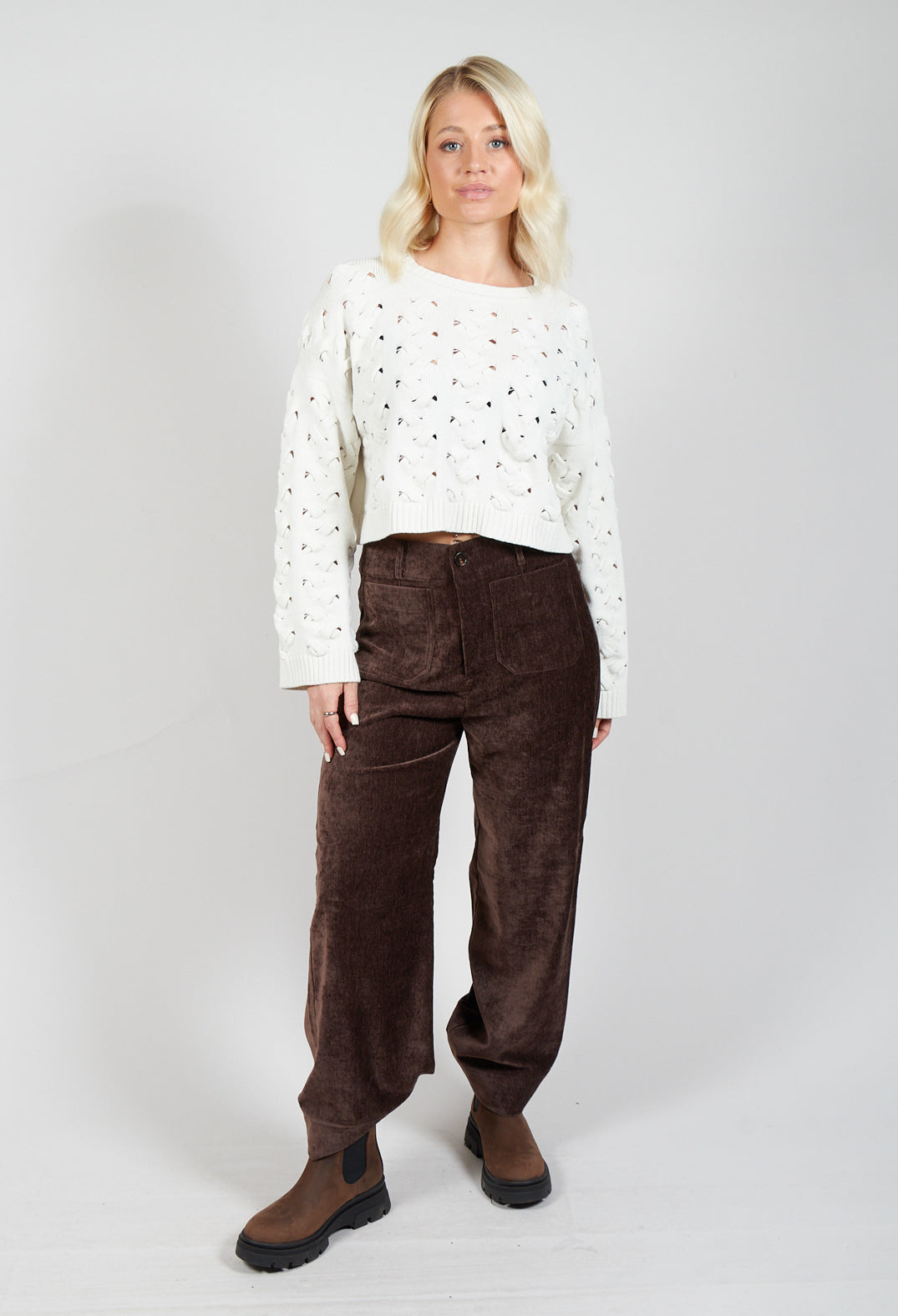 Velvet Pocket Detail Trousers in Marron