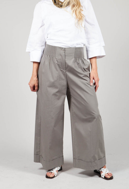 Wide Leg Trousers with Pleated Waistband in Perla