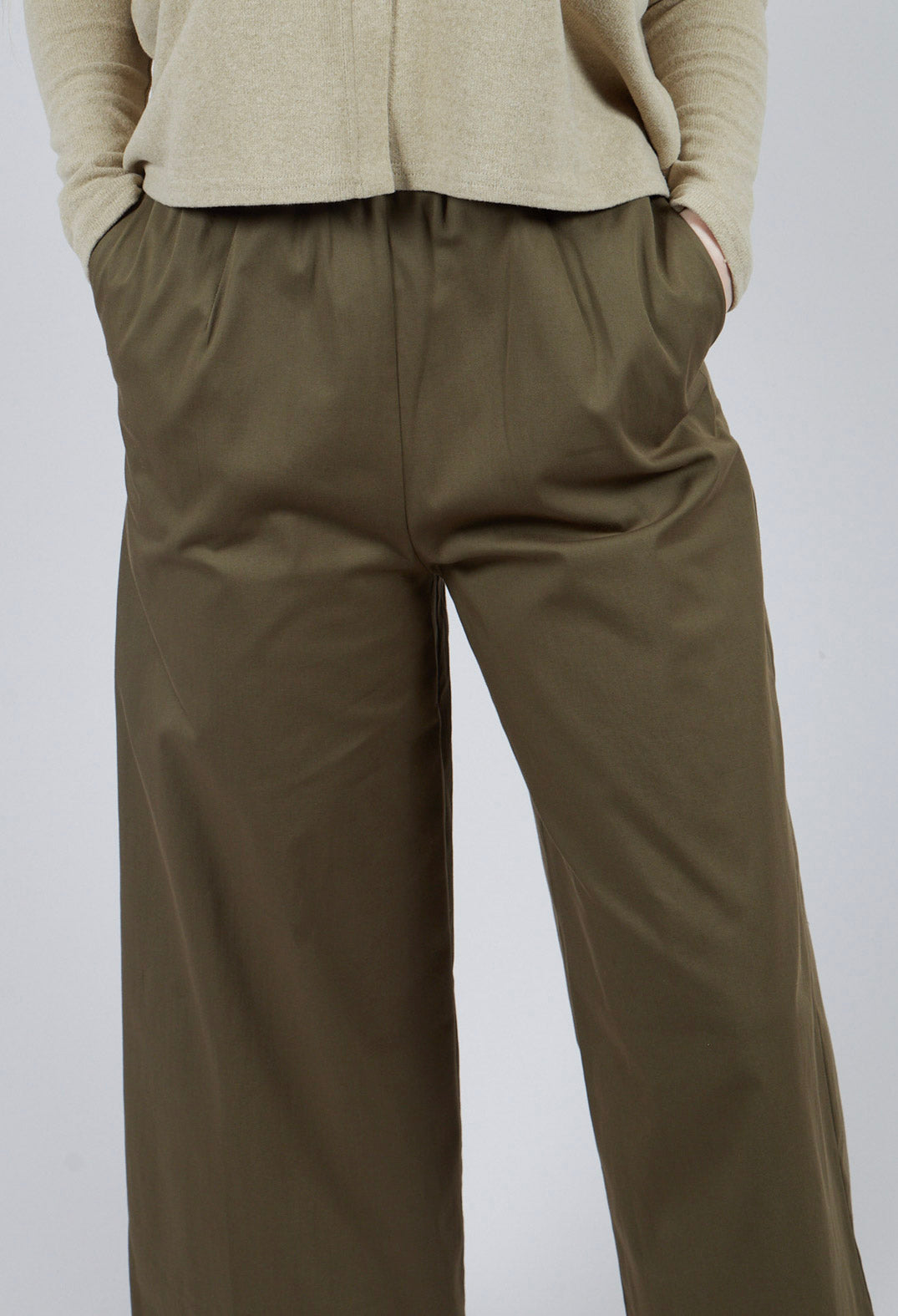 Wide Leg Trousers in Ficus