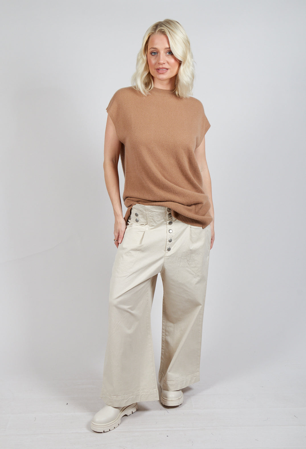 Wide Leg Trousers in Sand