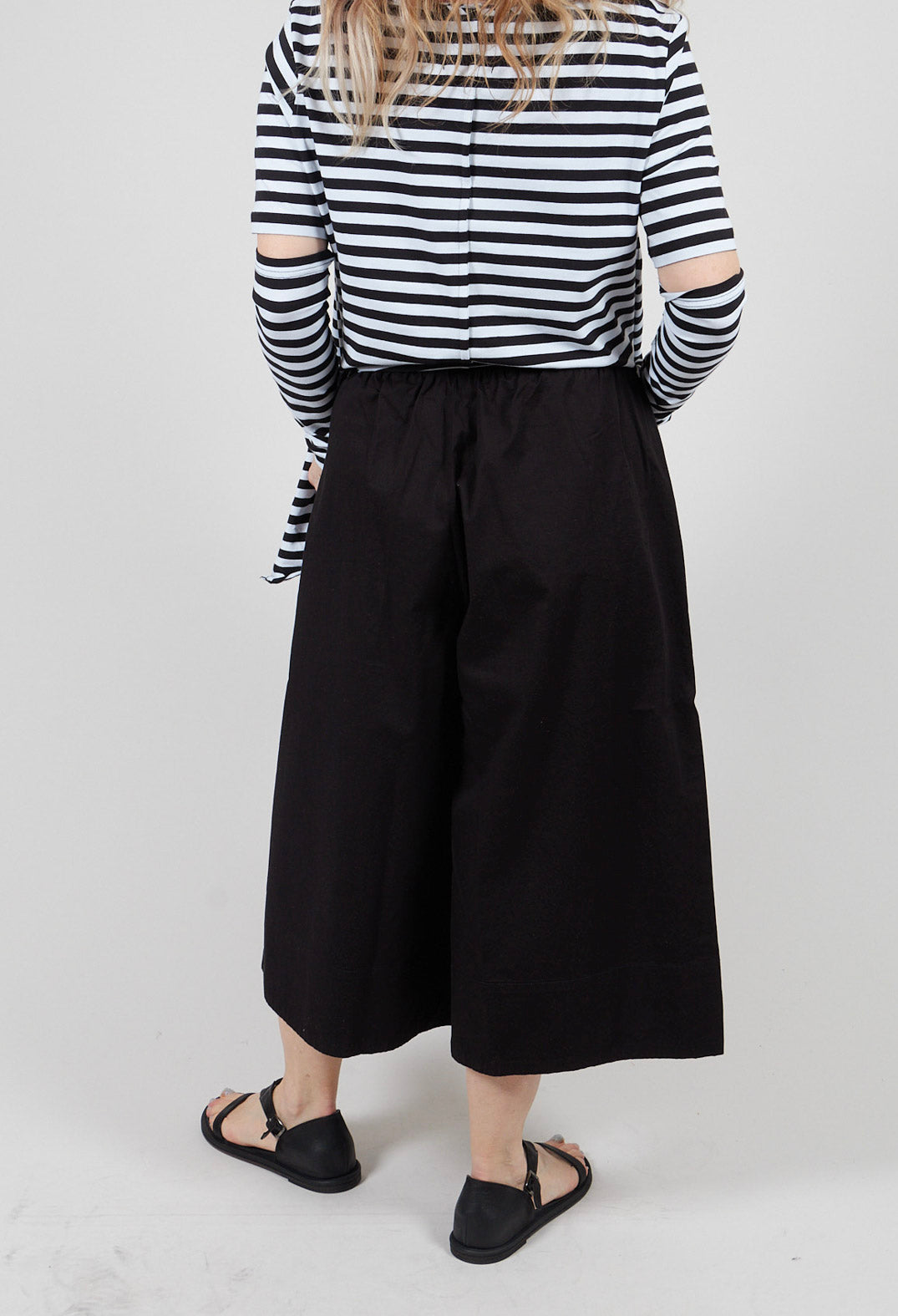 Wide Paper Trousers in Black